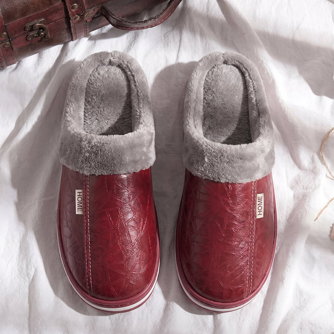 Lino Gevoerde Pantoffels met Pluche Rand