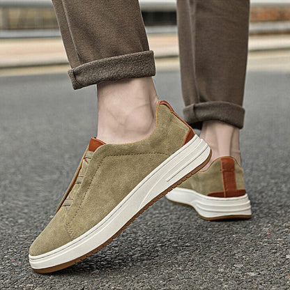 Aurelio Suede Runner – Minimalistisch, Luxe & Tijdloos